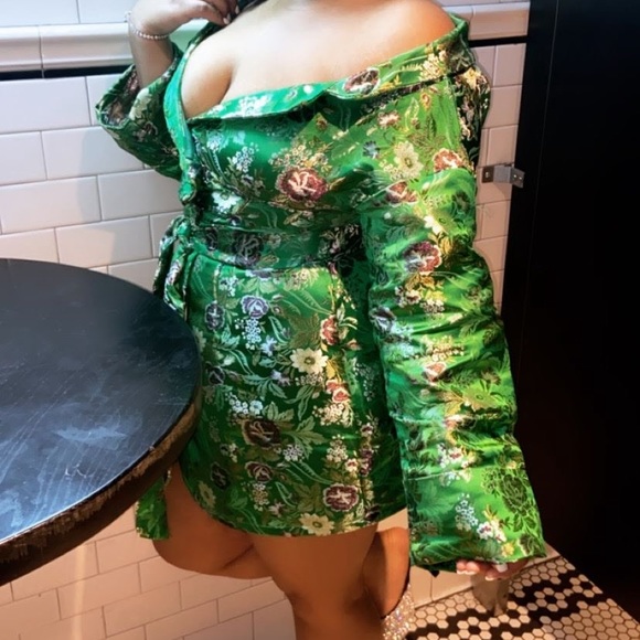 Plus green bodycon dress - Picture 3 of 5